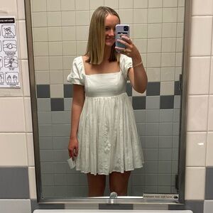 Lulus XS white puff sleeve babydoll dress. Graduation, summer, euro summer dress